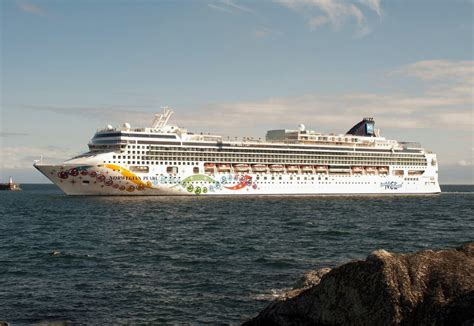norwegian pearl pictures Norwegian Pearl cabins and suites review at CruiseMapper provides detailed information on cruise accommodations, including floor plans, photos, room types and categories, cabin sizes, furniture details and